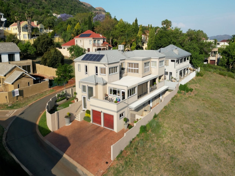 6 Bedroom Property for Sale in Kosmos Ridge North West